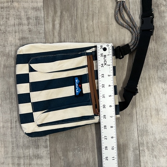 KAVU crossbody bag - Picture 4 of 7